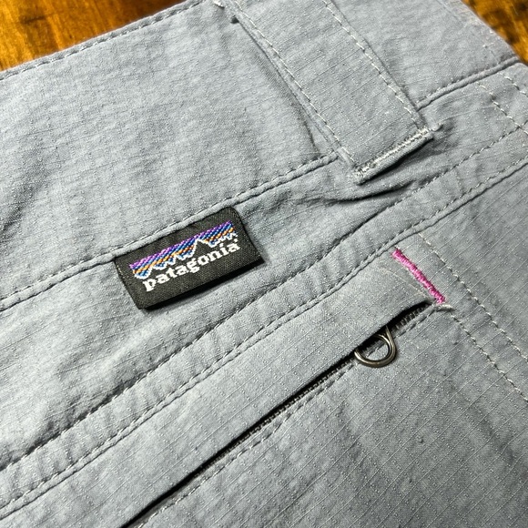 Patagonia shorts, size 10 women - Picture 8 of 16